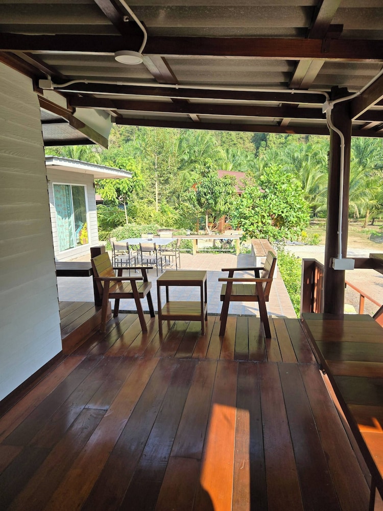 Peaceful Mountain Retreat in Ao Luek Tai