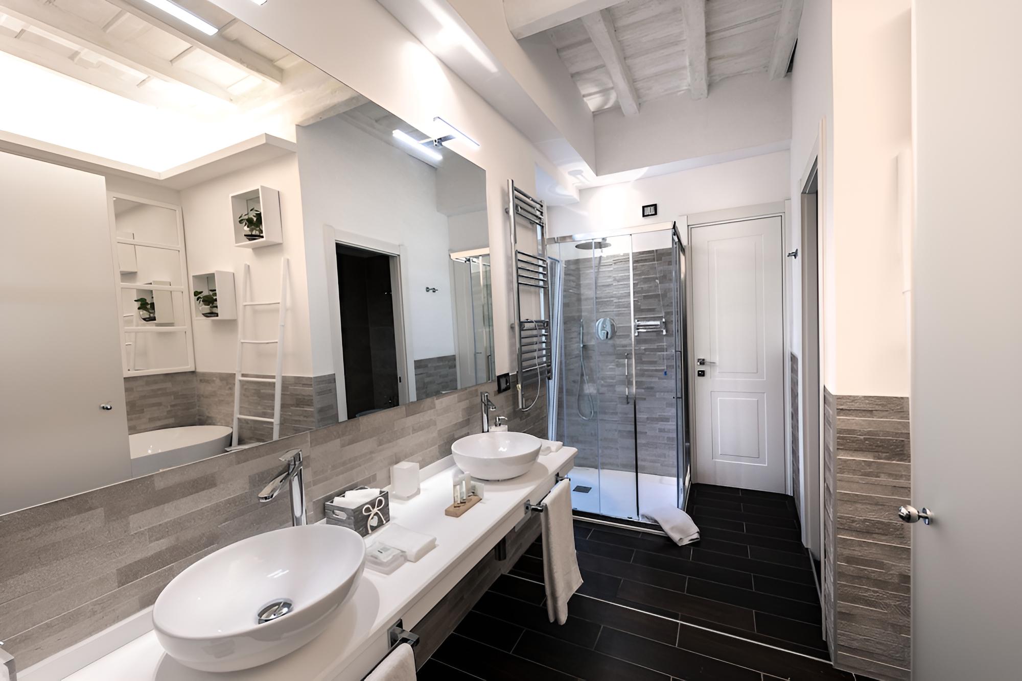 Barcaccia Luxury Suites