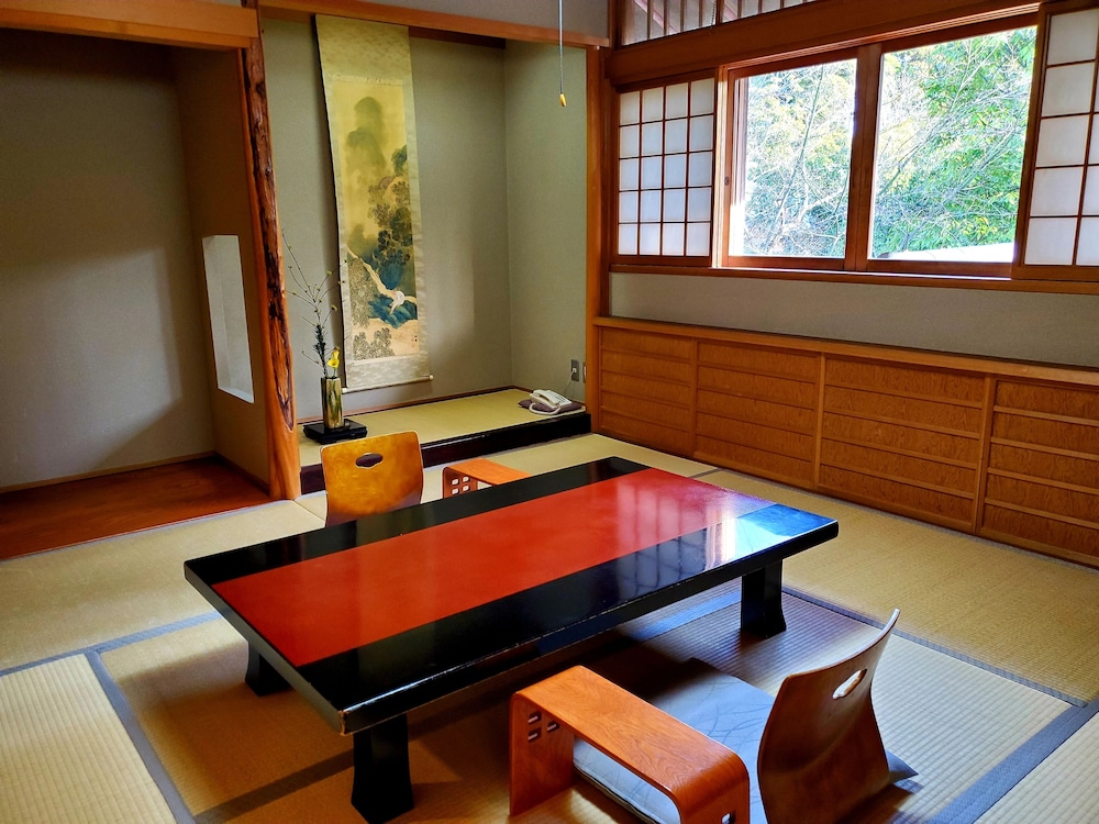Ryotei Tanokura 13