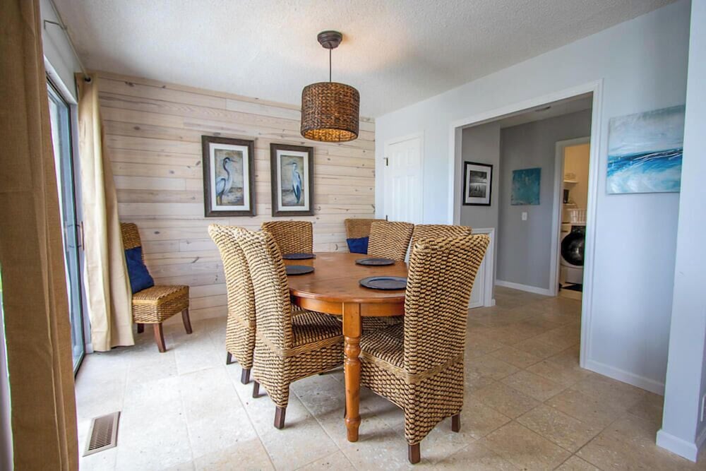 Spectacular Open Floor Plan With Elegance 5-bed, 4-bath Haven on Fripp Island