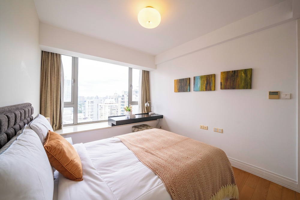 Tyms Modern 3BR 2BA Apt Near Metro