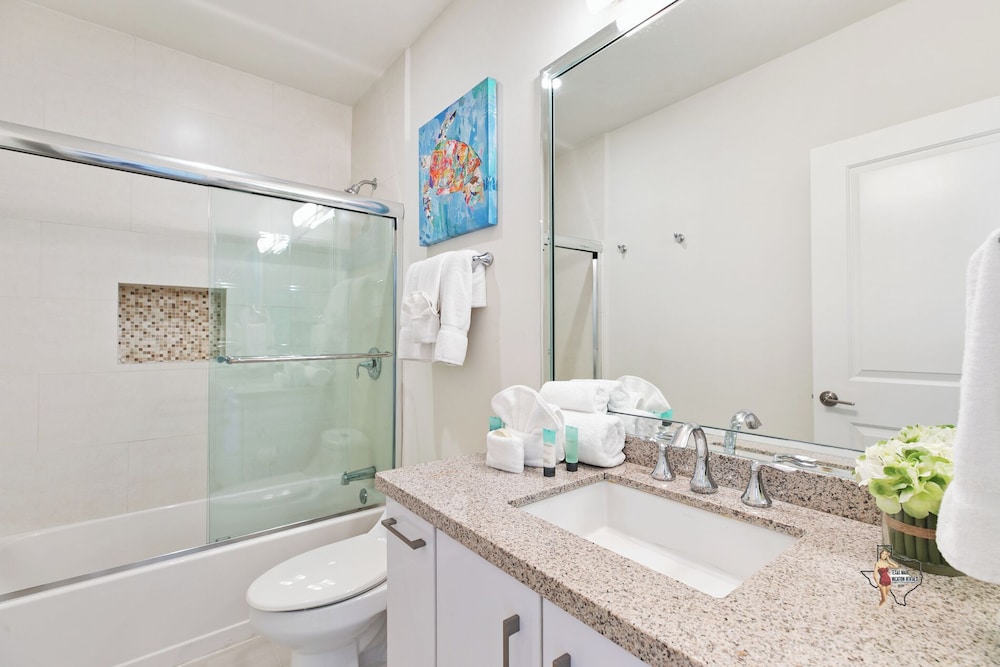 Bahia Mar-Solare Beachfront & Two Pools