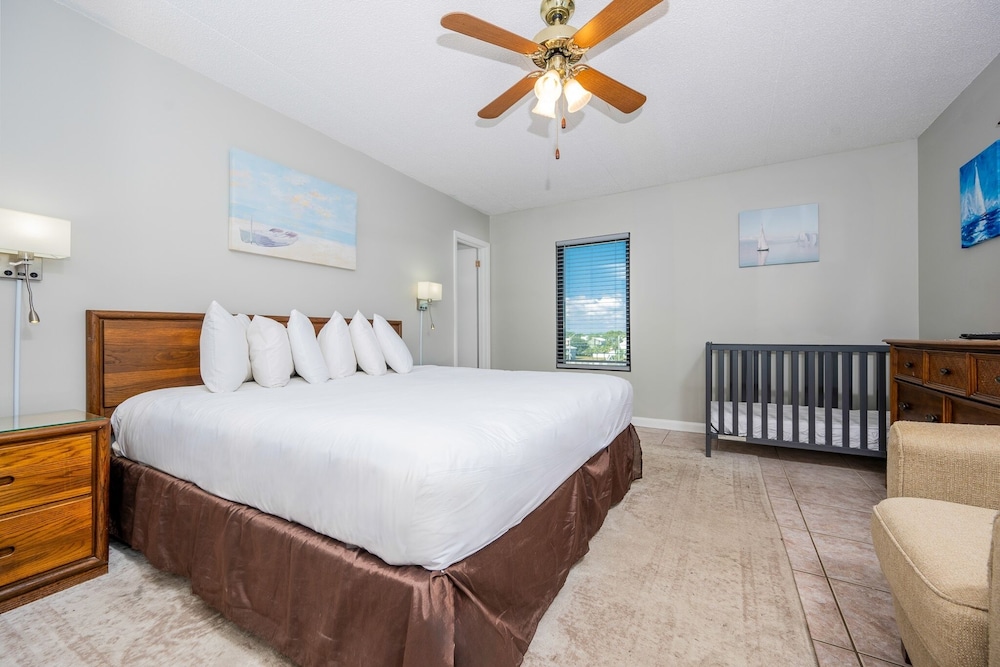 Island Winds East 311 3 Bedroom Condo