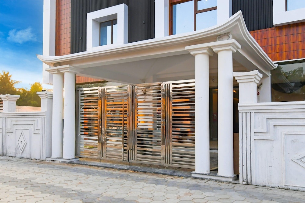 Luxury Stays Near Sea Beach and Jagannath Temple