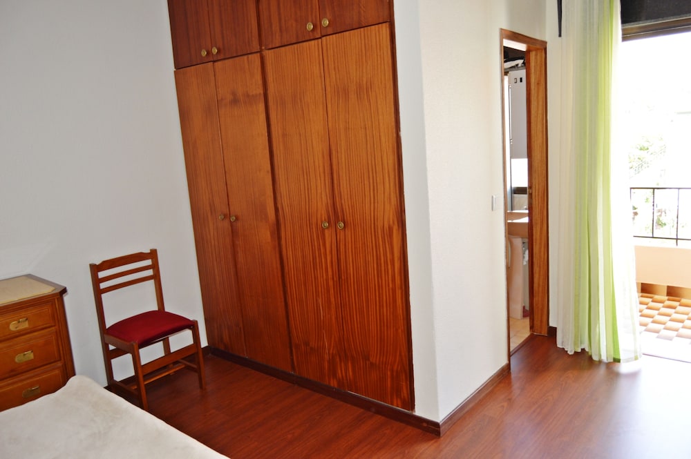 Cantinho da Maria view 3