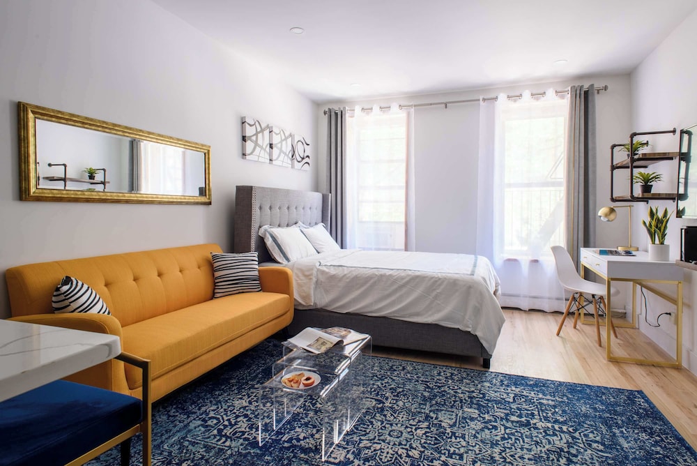 1597 New York Apt