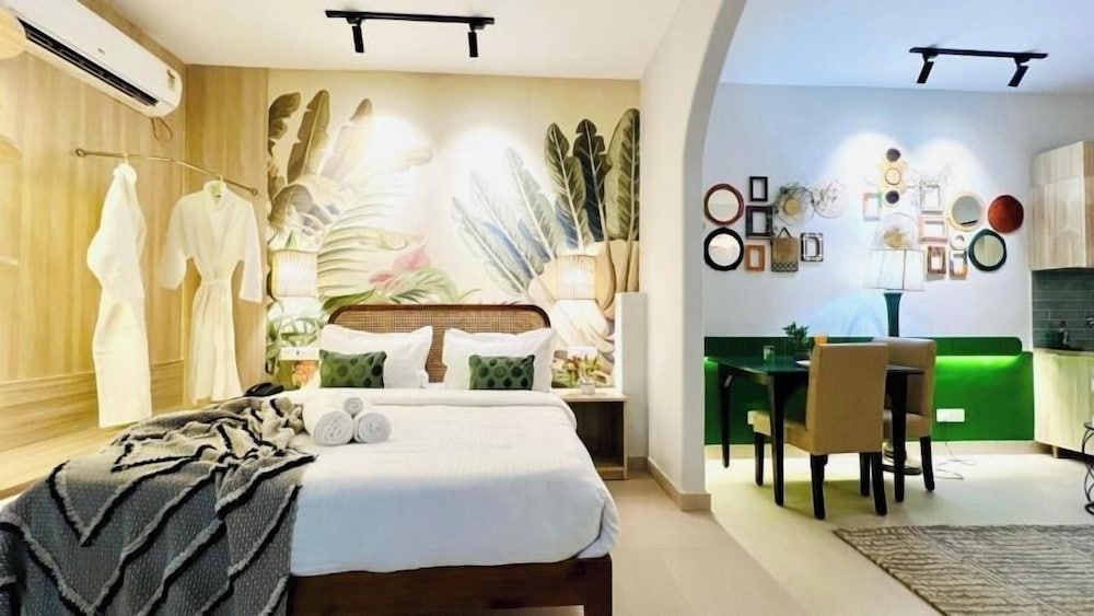 BluO Penthouse - Staycation | Bathtub and Terrace Garden