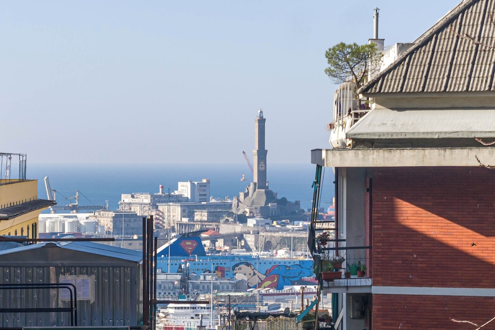 Genova Oregina Cozy Apartment - W/ Balcony