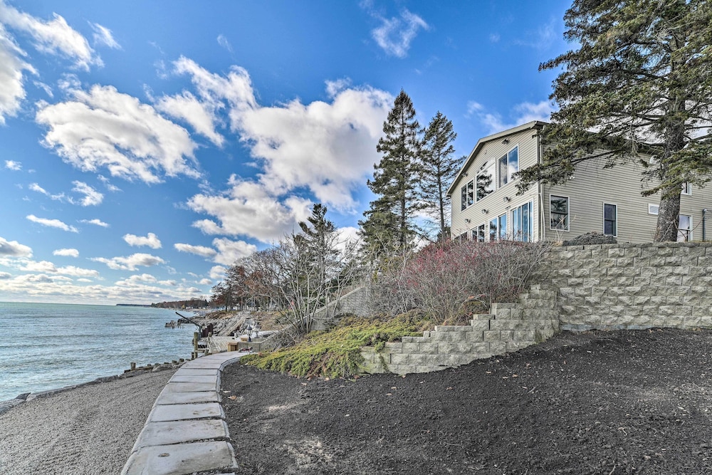 East Tawas Home w/ Patio, Lake Huron On-site view 3