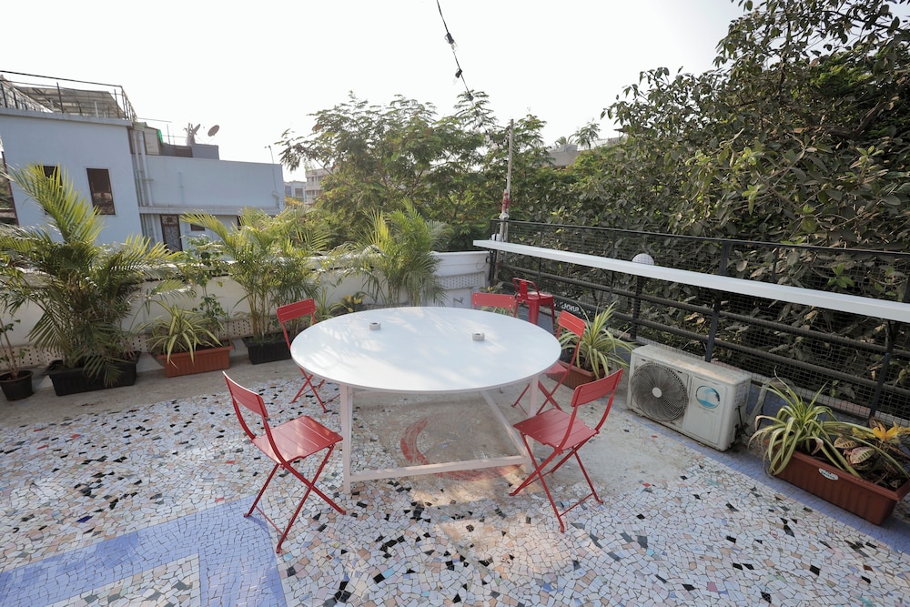 Locomo Hostel Mini - 9 mins from airport