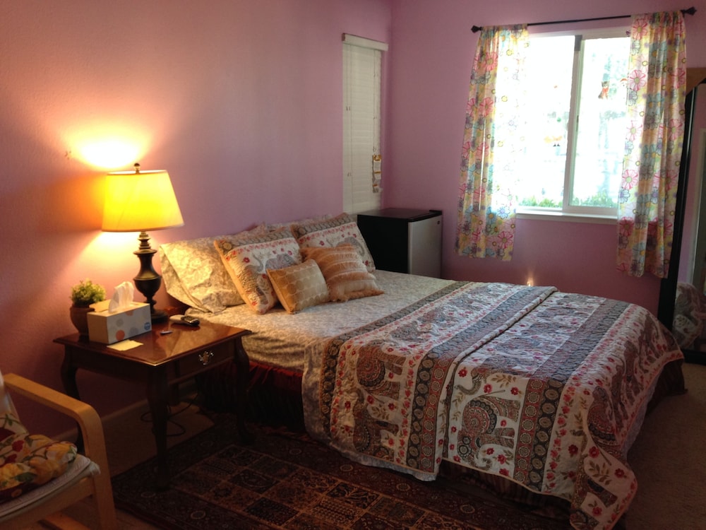 Bed and Breakfast - Property Image 17