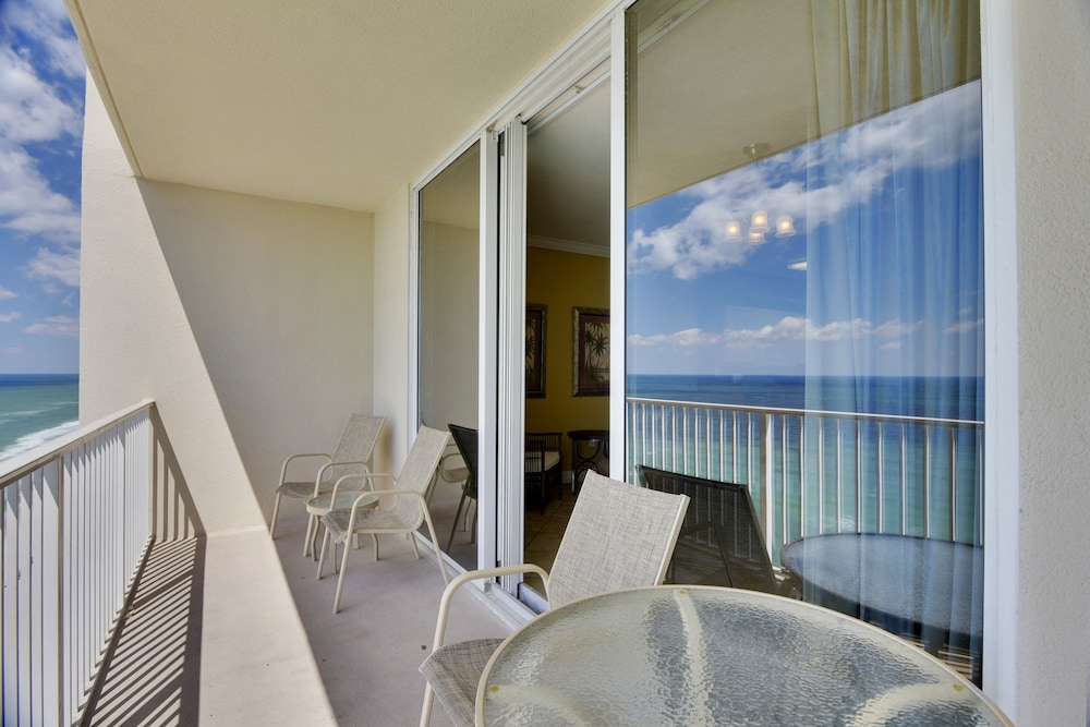 Tidewater by Book That Condo
