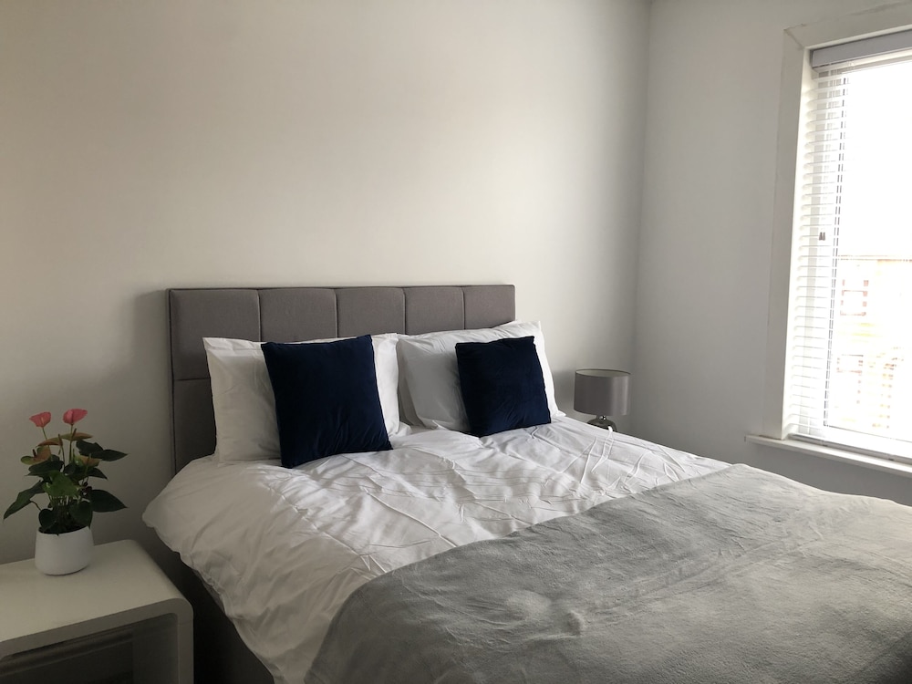 Sapphire Suite Sasco Apartments view 3