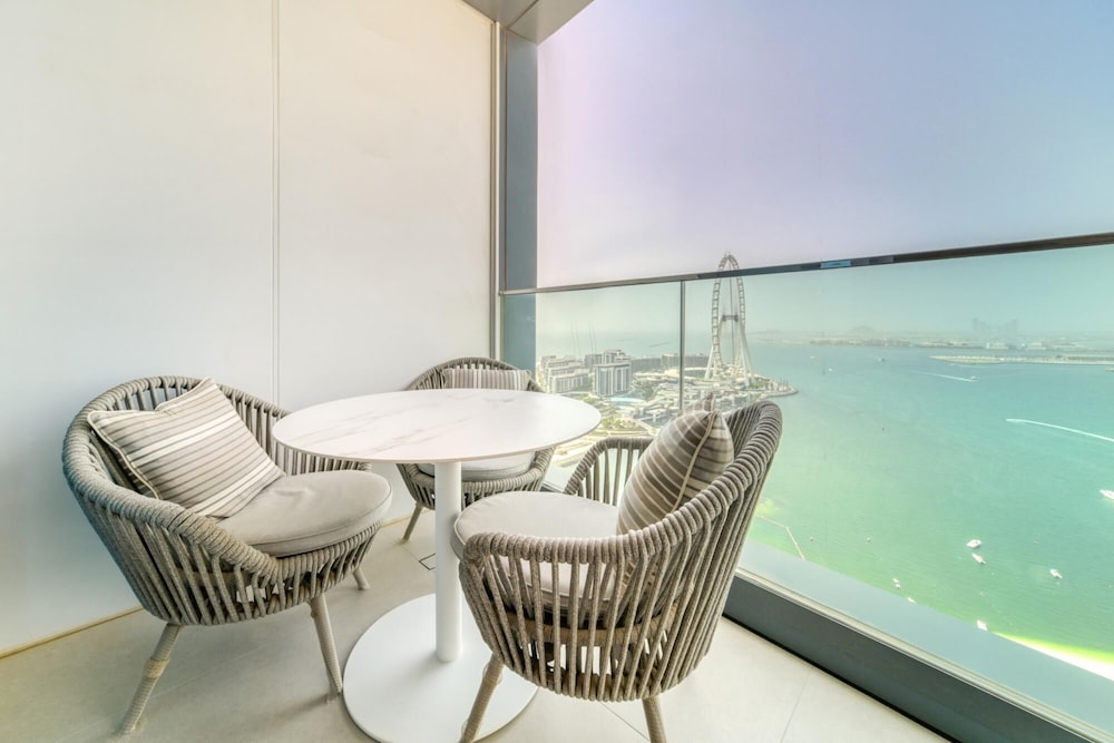 Picturesque Balcony and Beach Haven at Address JBR