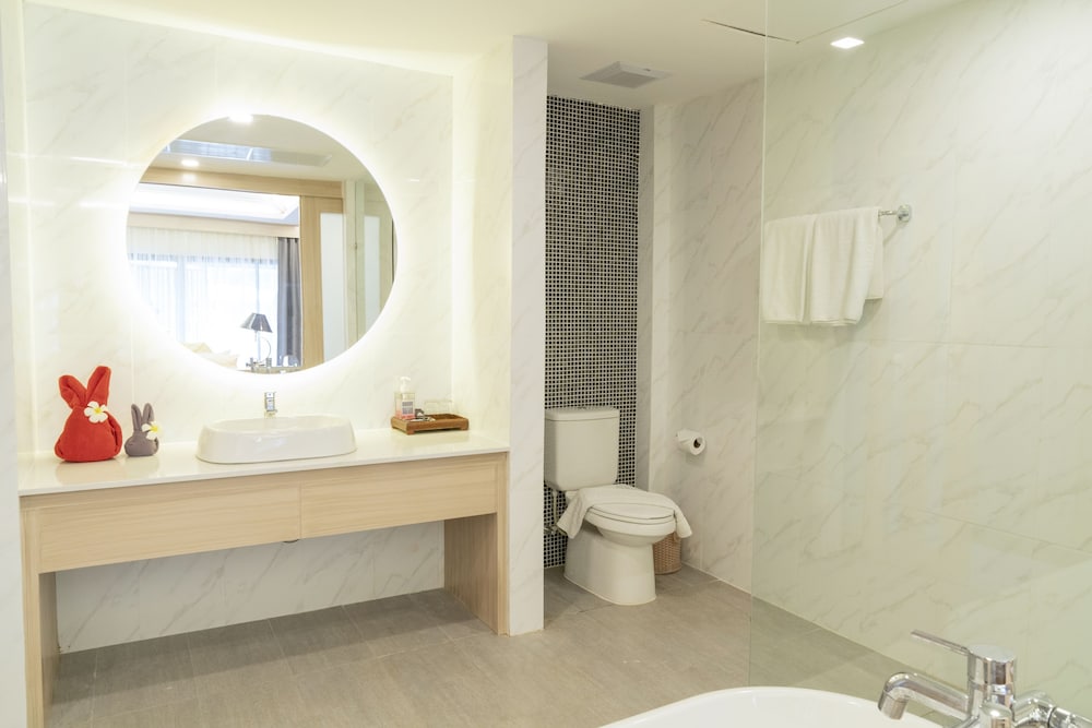 GRAND JOMTIEN PALACE HOTEL