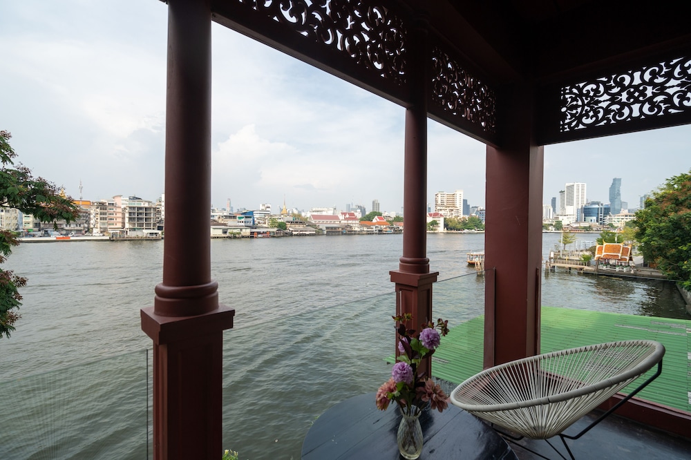 Amdaeng Bangkok Riverside Hotel 25