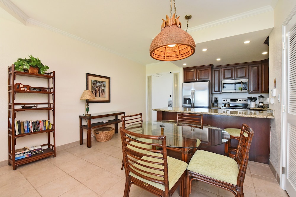 Kaanapali Shores #160 2 Bedroom Condo by RedAwning
