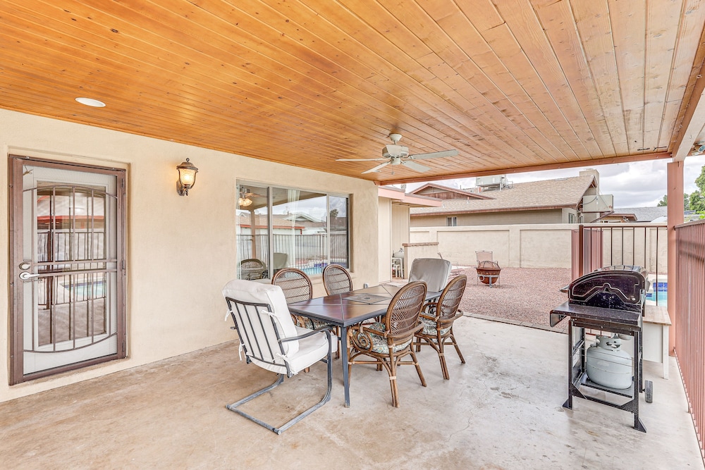 Charming Home w/ Pool - Near Mesa Arts Center! - Property Image 16