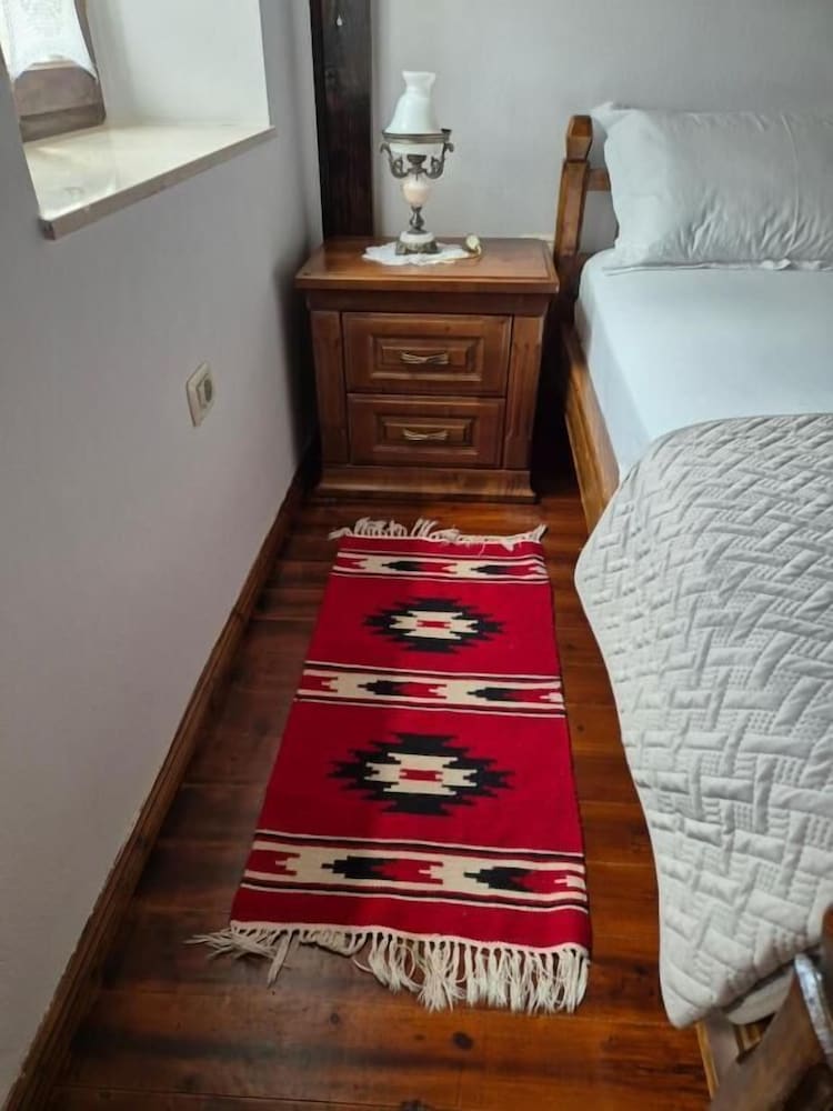 Timos Guest House