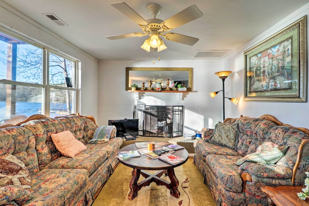 Lakefront Delta Cottage w/ Views, Canoe Dock! - Property Image 34