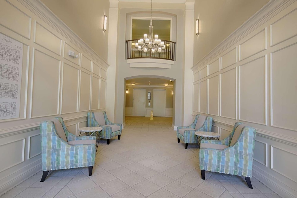 5036 105 Vista Cay