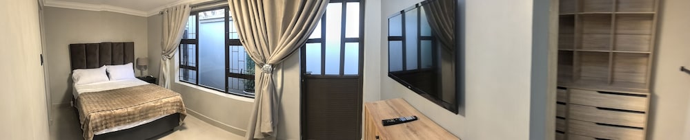Bryanston Palms Accommodation