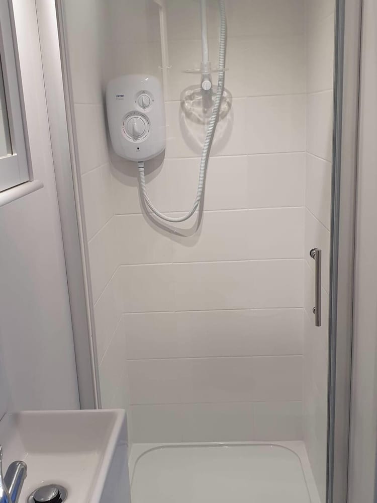 Seaview-petsok-patio-1br