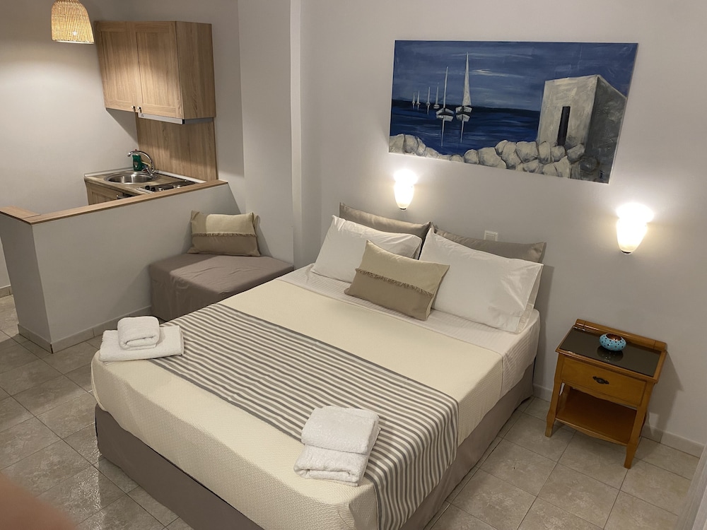 Dedes Apartments
