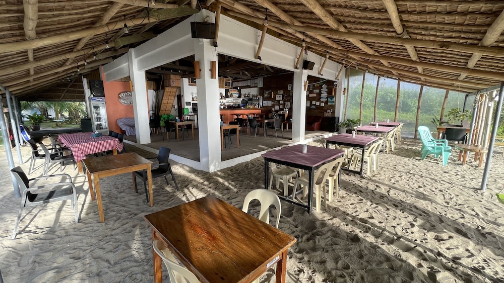 Footprints Beach Resort 52