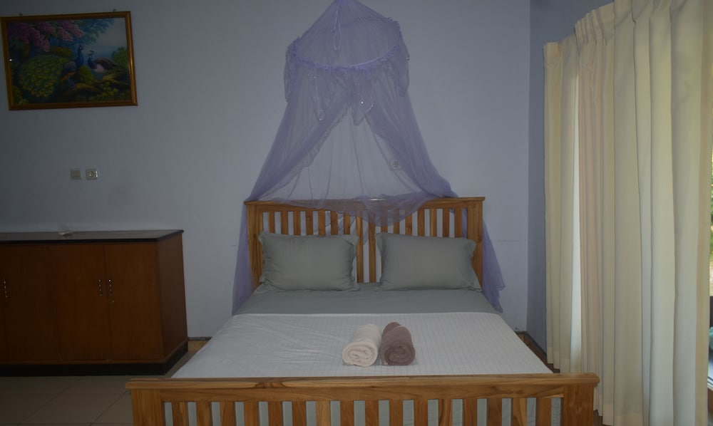 Del Mar Home Stay and Cafe