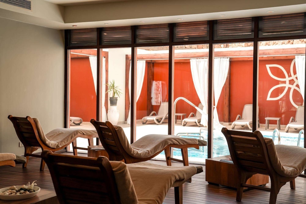 SENTIDO Reef Oasis Aqua Park Resort
