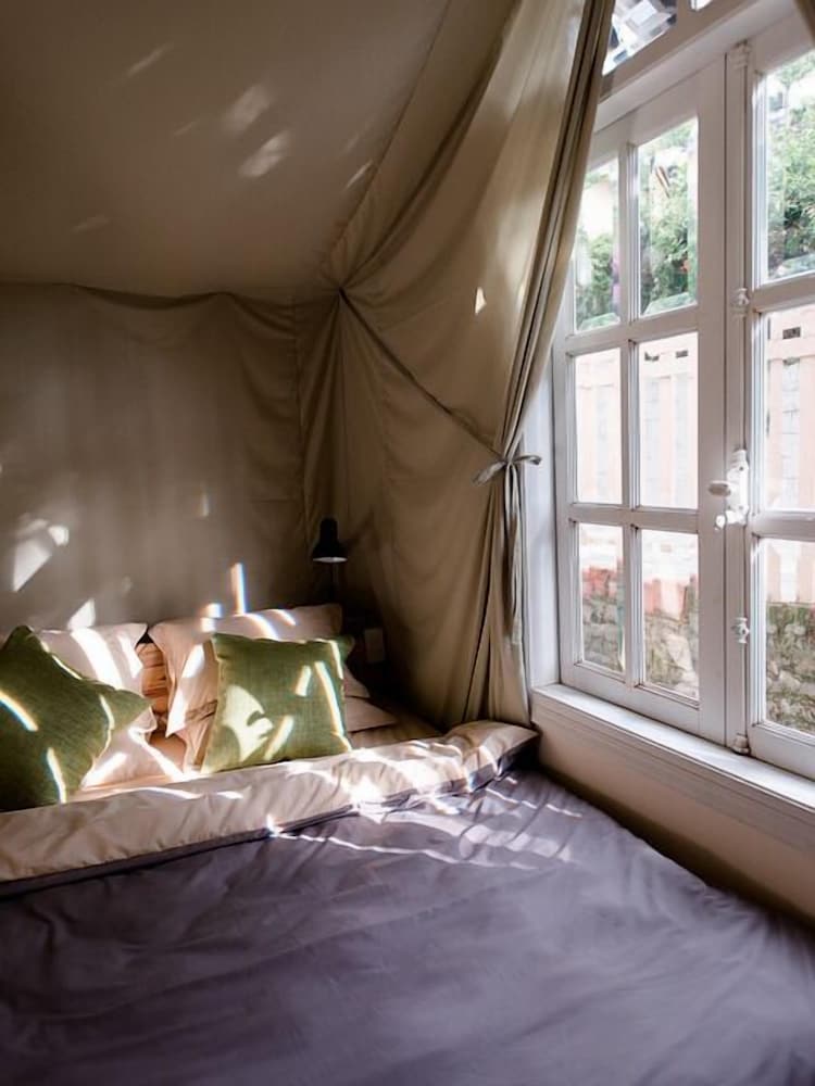 Yolo Camping House - Hostel