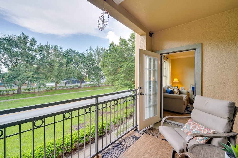 9 Mi to Disney: Davenport Condo w/ Community Pools view 5