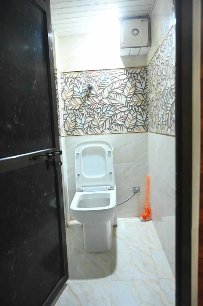 GOPINATH .P GUEST HOUSE
