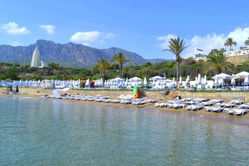 Sea & Sky Holiday Homes