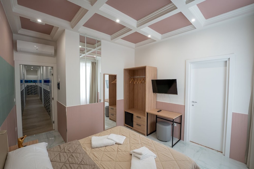 P.C. Boutique H. Napoli Centro by ClaPa Group Dislocated Hospitality
