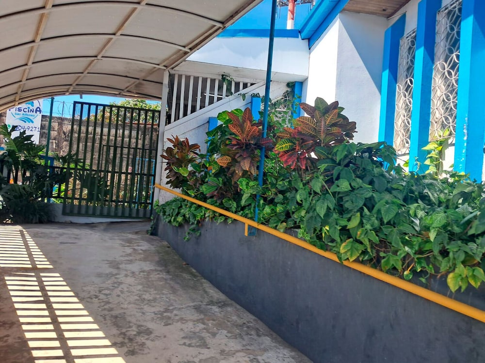 Airport Nest Hotel