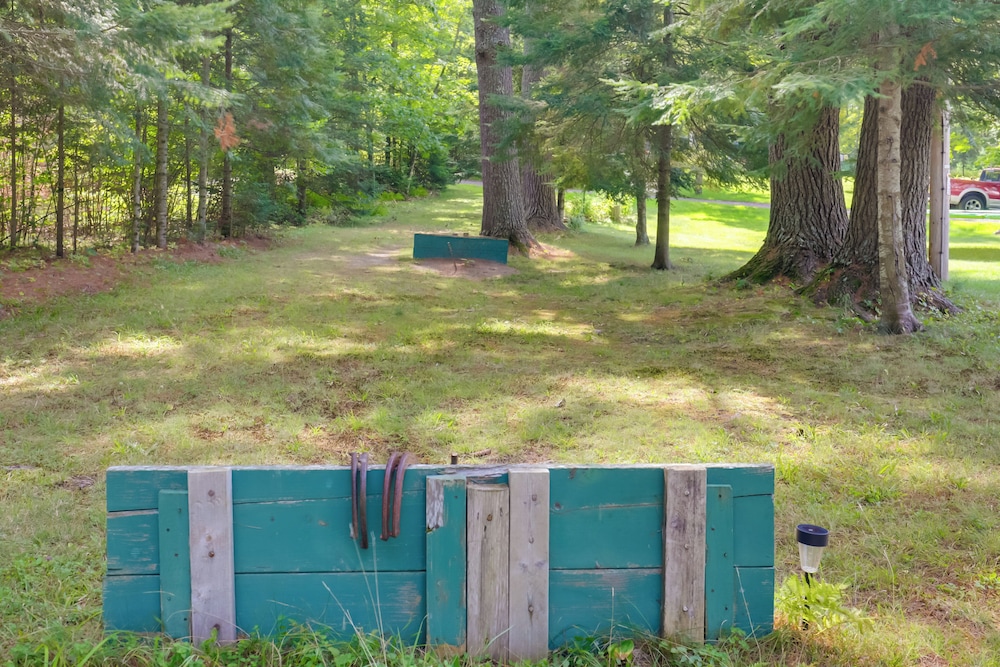 Paddle, Play & Relax: Home w/ Pioneer Lake Access!