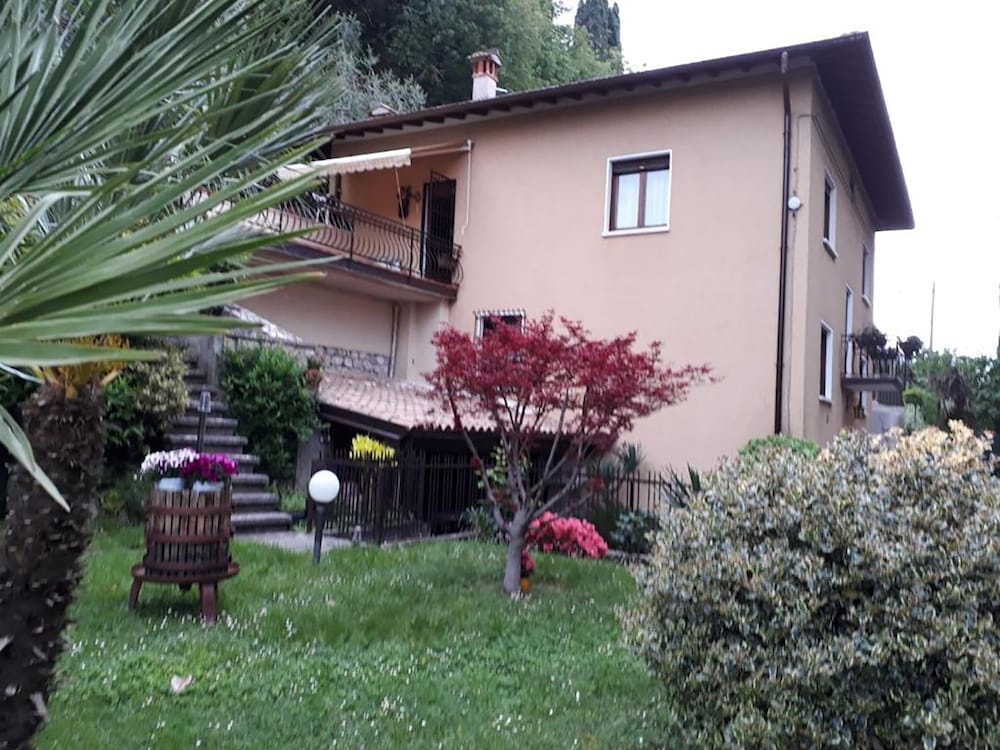 Giardino dei Limoni in Toscolano-maderno
