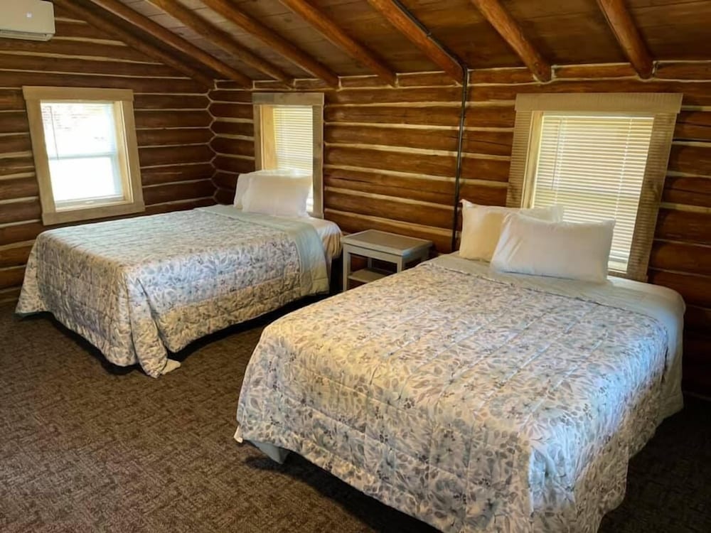 Lost Arrow Resort