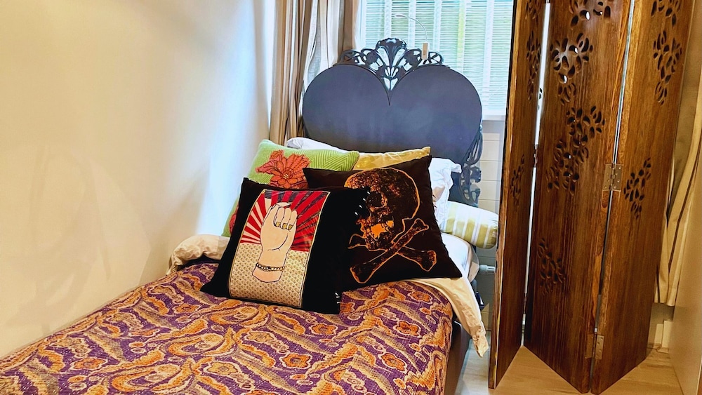 Lovely 3-bed Apartment & Garden & dog Friendly