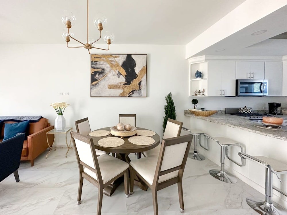 Modern Home in The Exclusivity of Las Conchas