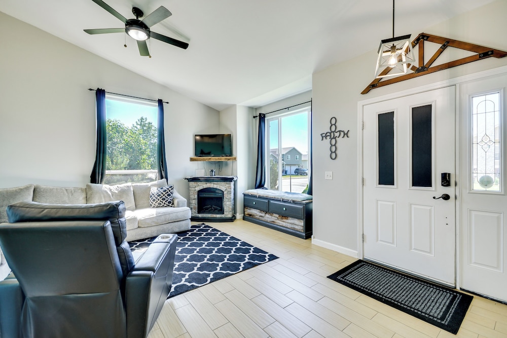 6 Mi to Zoomontana: Family Home w/ Fenced Yard