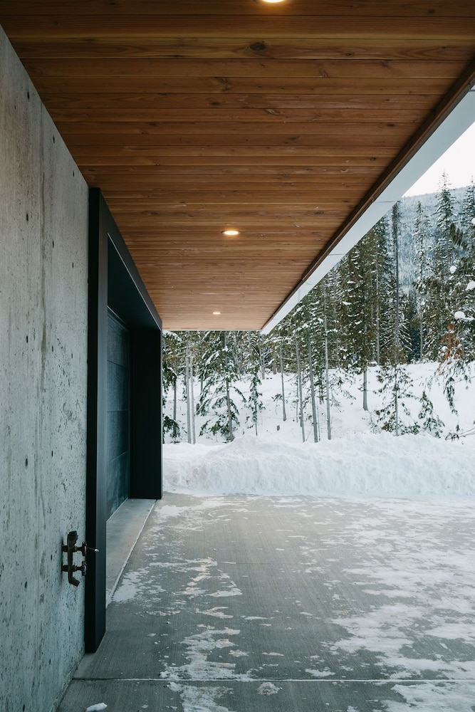 The Alder By Revelstoke Vacations