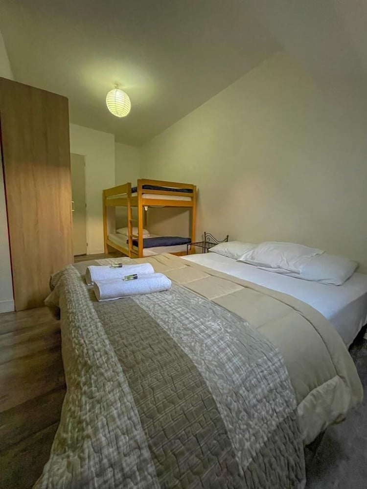 Felicidade Hostel