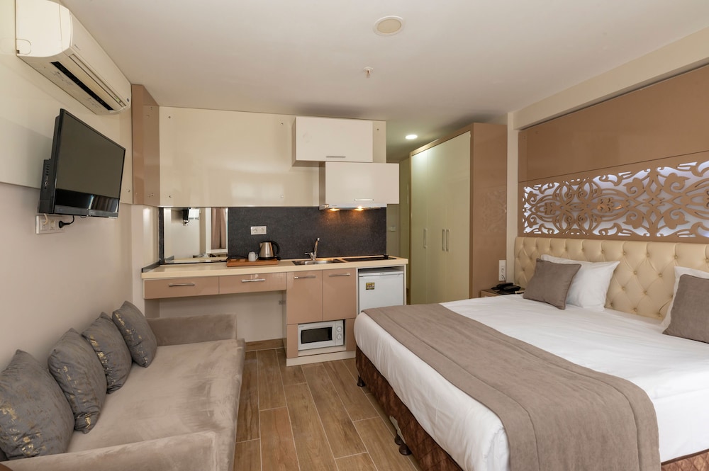 Taksim Peri Suit - Image 38