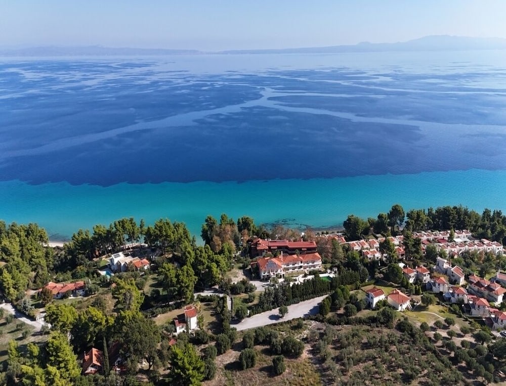Scenic Kriopigi Getaway - Cozy Anna-maria Apartment for 4 photo 4