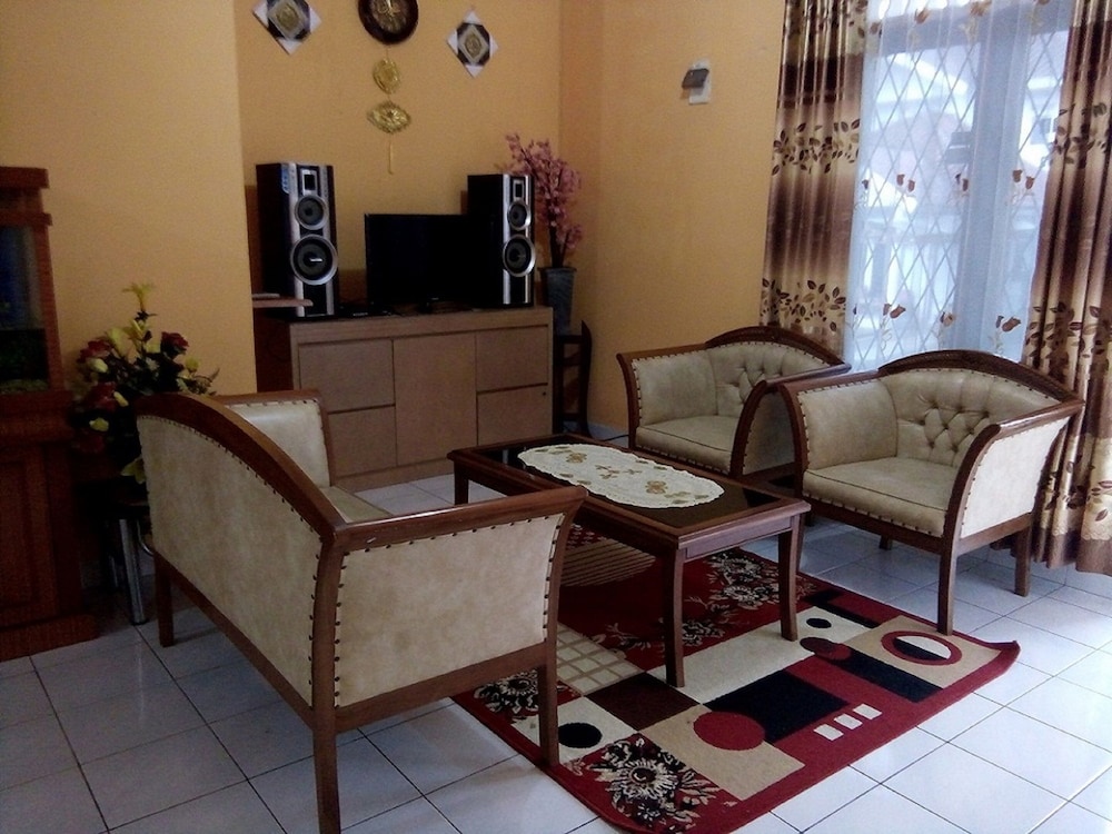 Villa Kota Bunga Melati