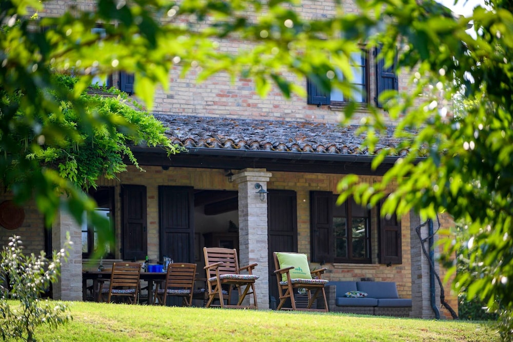 La Girolima 6 2 by Marche Holiday Villas