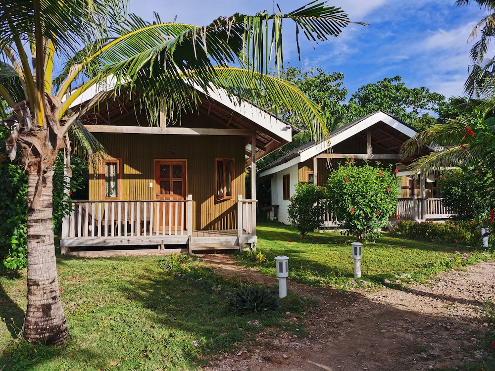Kawayan Holiday Resort